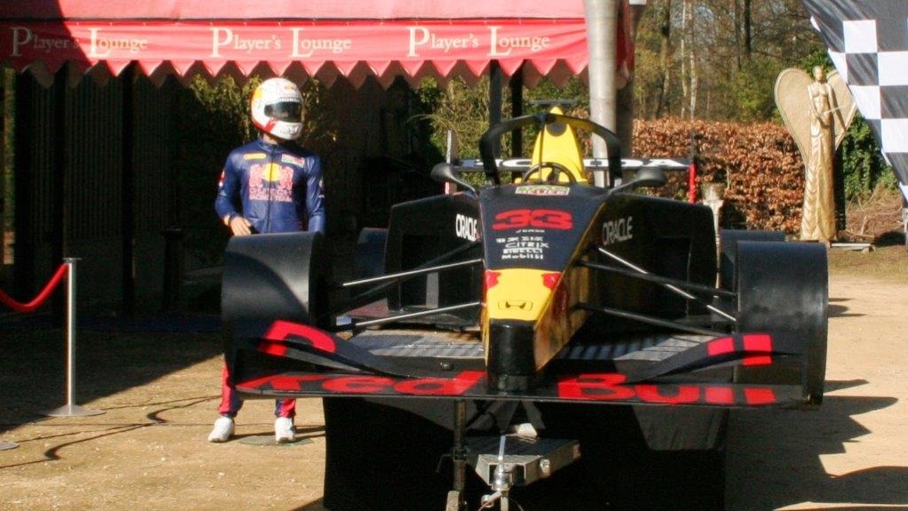 verhuur Red Bull Racing F1 Max Verstappen pop huren