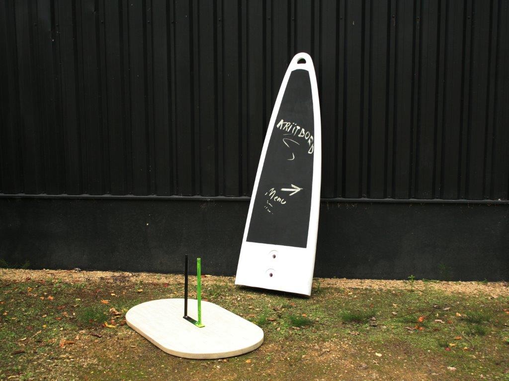 Verhuur krijtbord nenubord surfplank huren