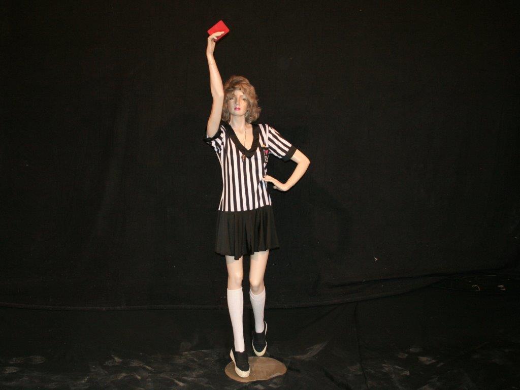 referee