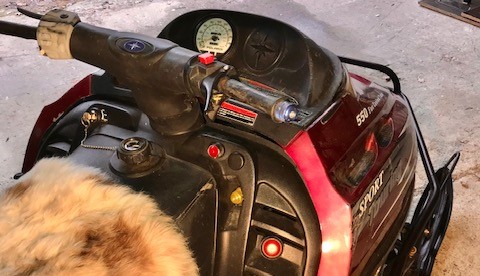 verhuur Polaris sneeuwscooter sneeuwmobiel huren