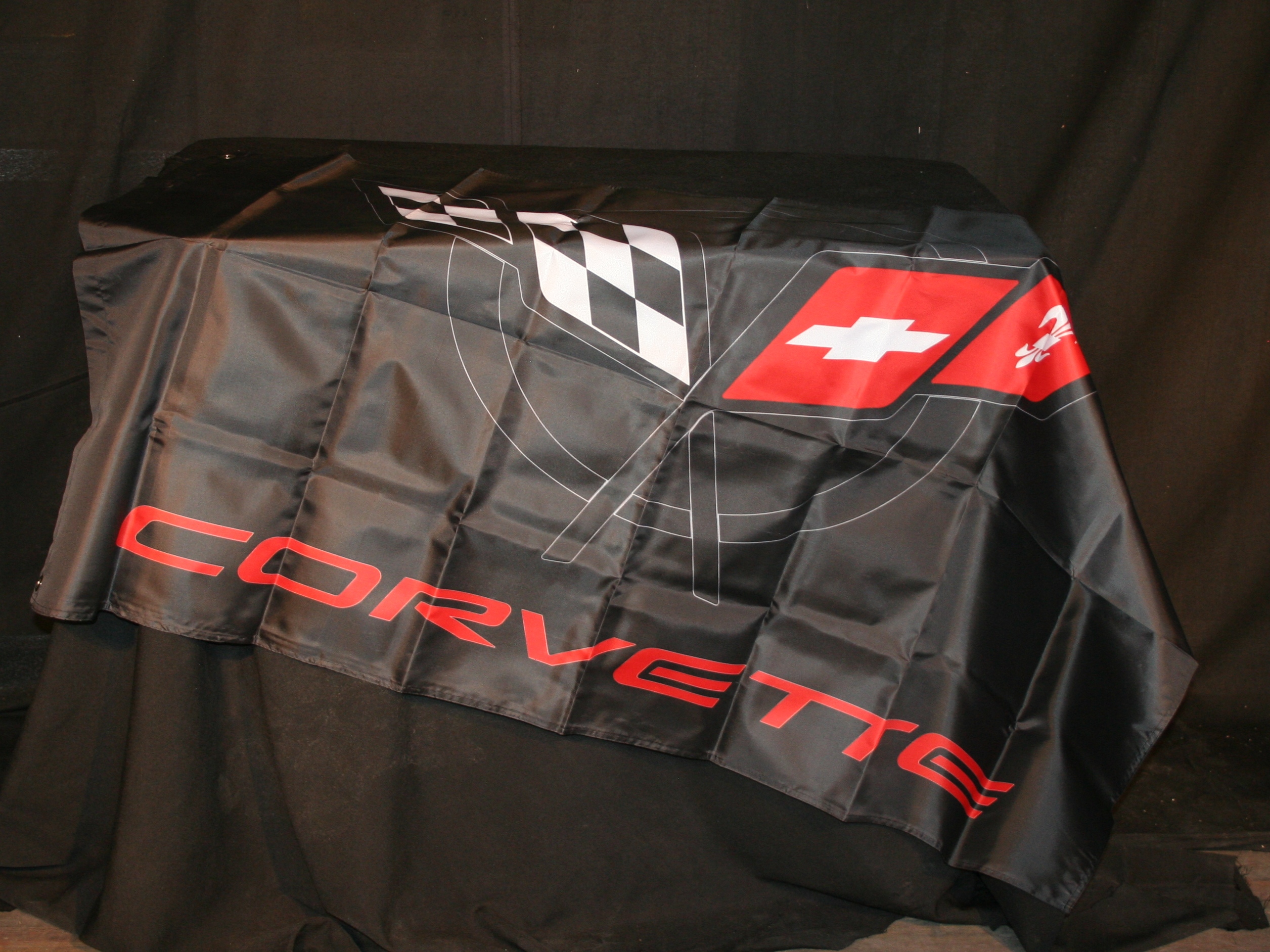 verhuur vlag Corvette C5 dealer garage huren