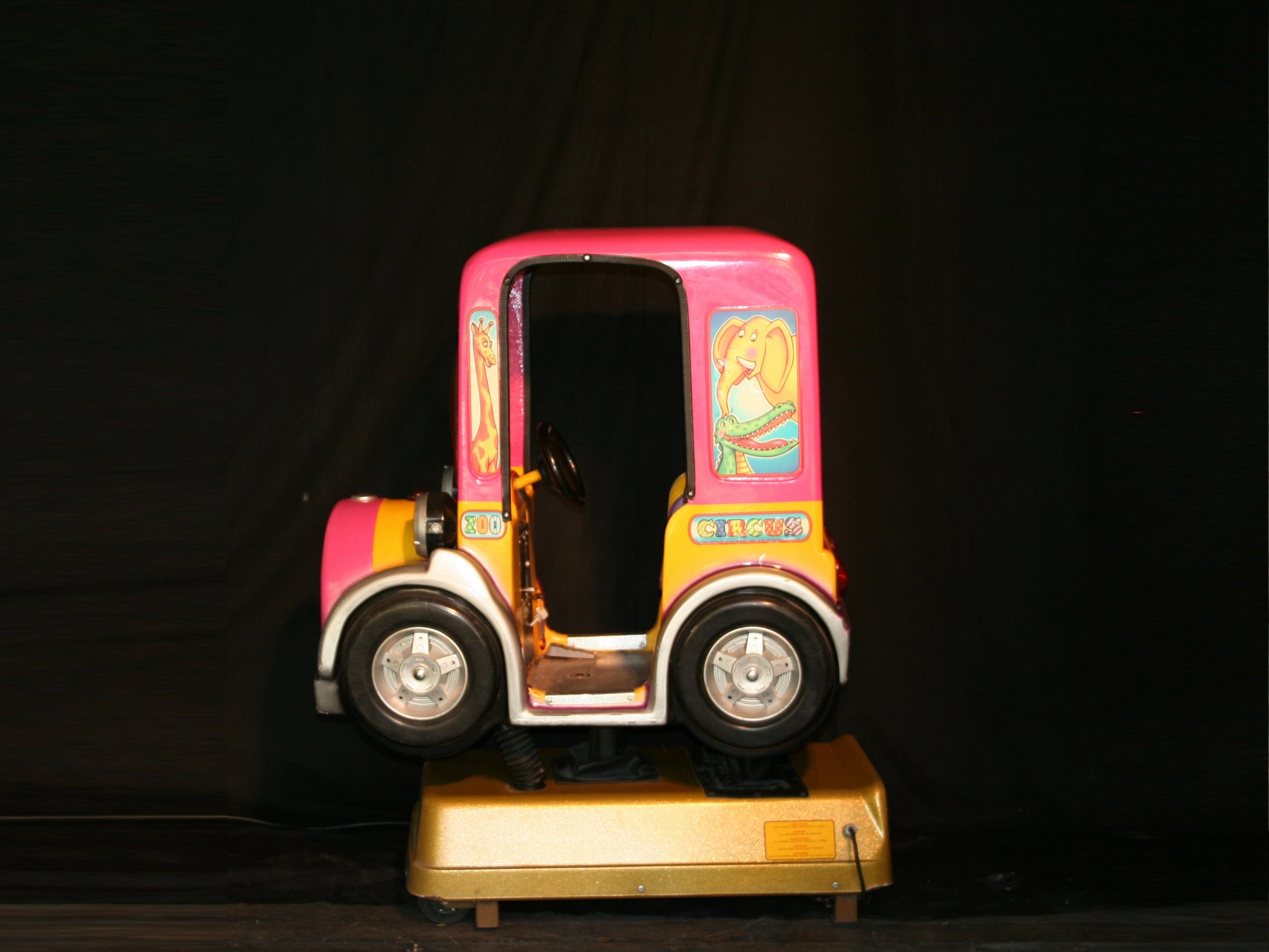 verhuur kiddie ride circus for rent