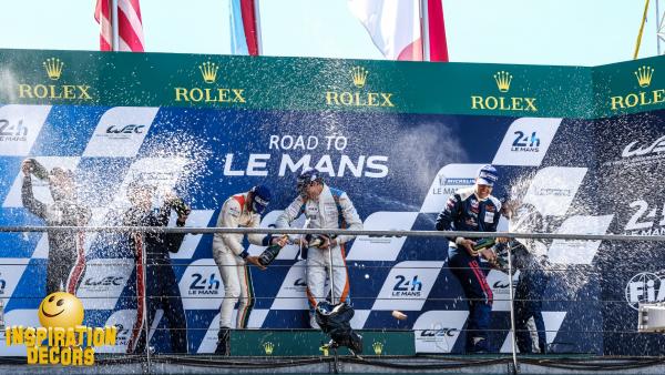 verhuur decors props rekwisieten 24u Le Mans te huur