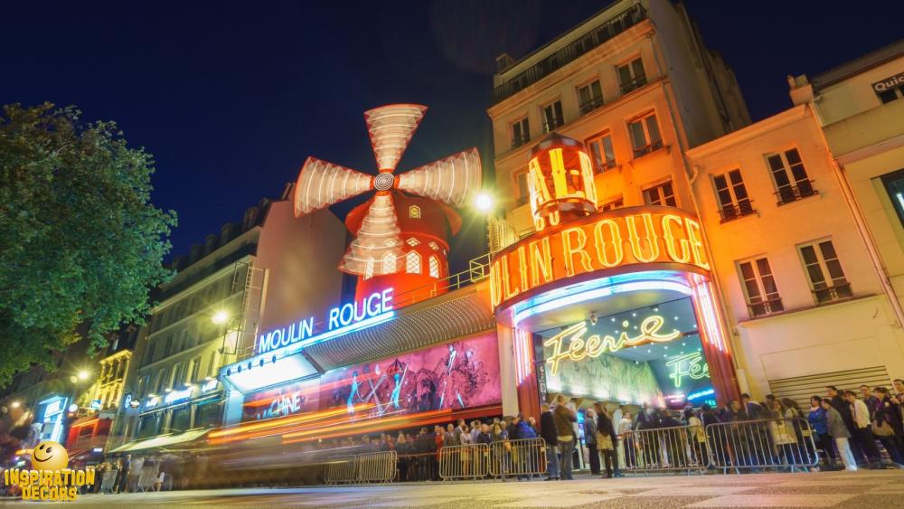 verhuur decor Moulin Rouge Parijs huren