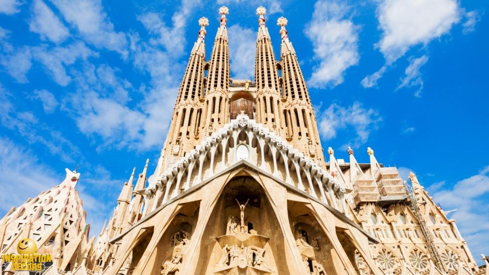 verhuur decor Sagrada Familia Barcelona Spanje huren