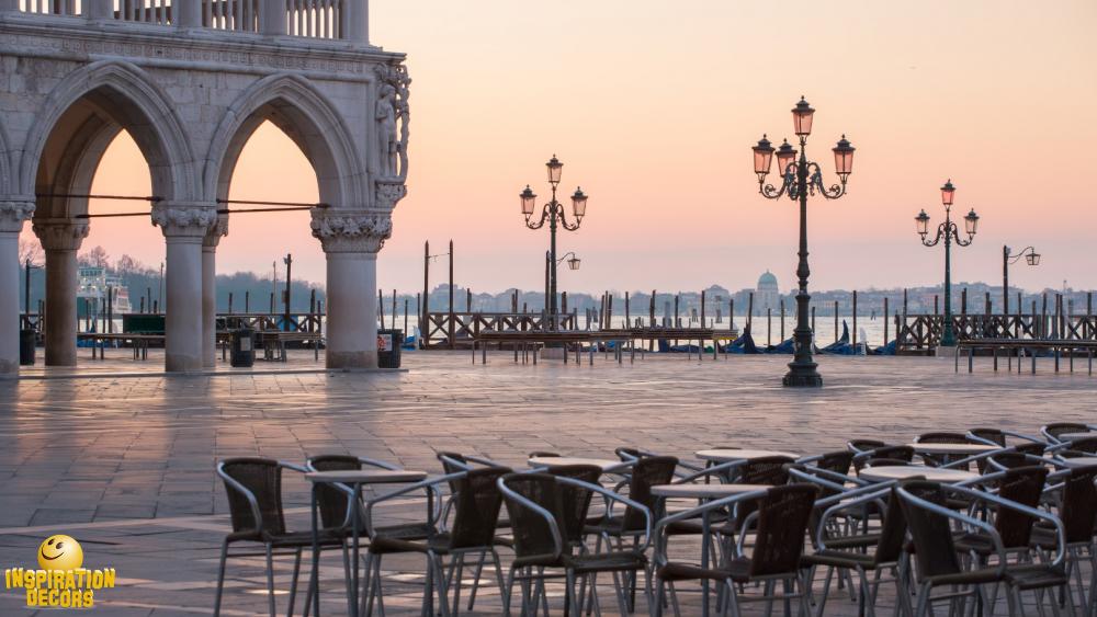 verhuur decor backdrop San Marco plein aan de waterkant te huur