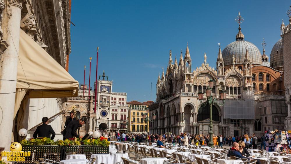 verhuur decor backdrop obers San Marco plein huren