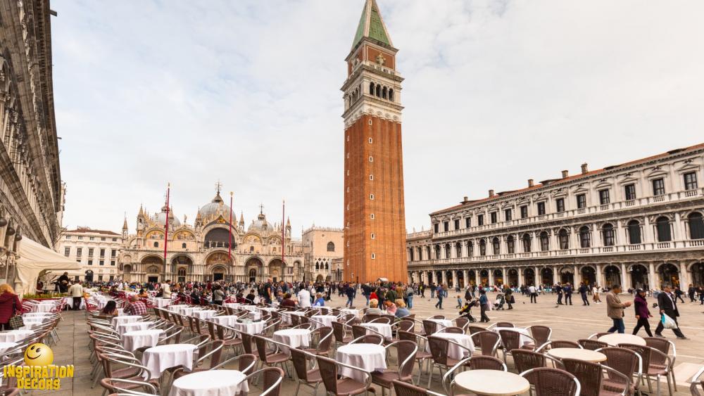 verhuur decor San Marco plein Venetie huren