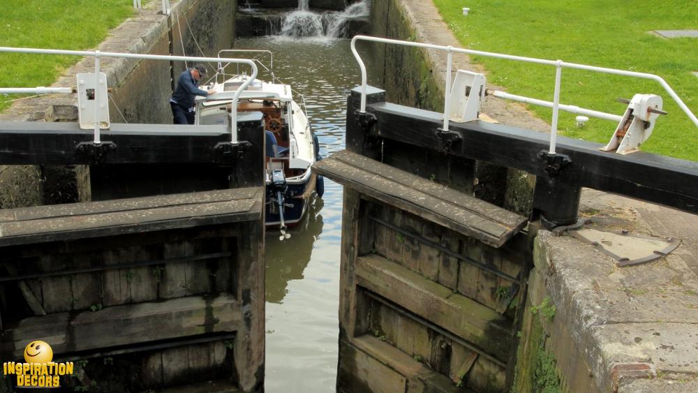 verhuur decor sluizen binnenvaart pleziervaart huren