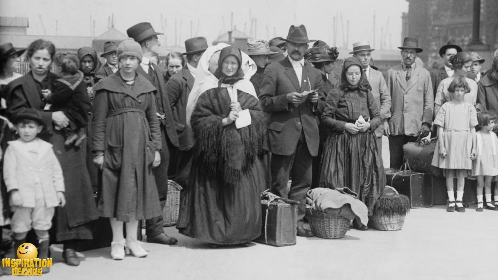 verhuur backdrop aankomst arrival Ellis Island huren